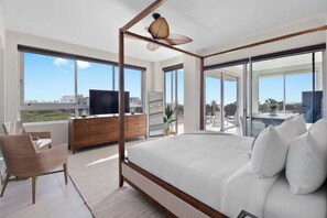 4 Schlafzimmer, Zimmersafe, Bügeleisen/Bügelbrett, Reisekinderbett