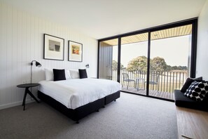 Premium Fairway View Suite | Zimmersafe, Bügeleisen/Bügelbrett, kostenloses WLAN, Bettwäsche