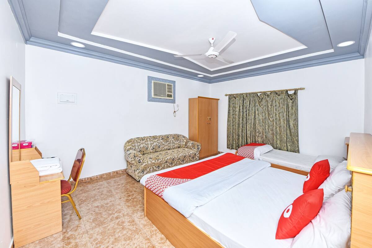 Desk, free WiFi, bed sheets