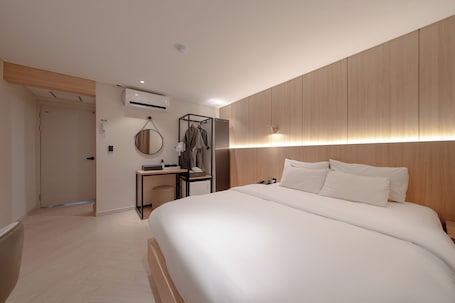 Decoración personalizada, muebles diferentes y wifi gratis