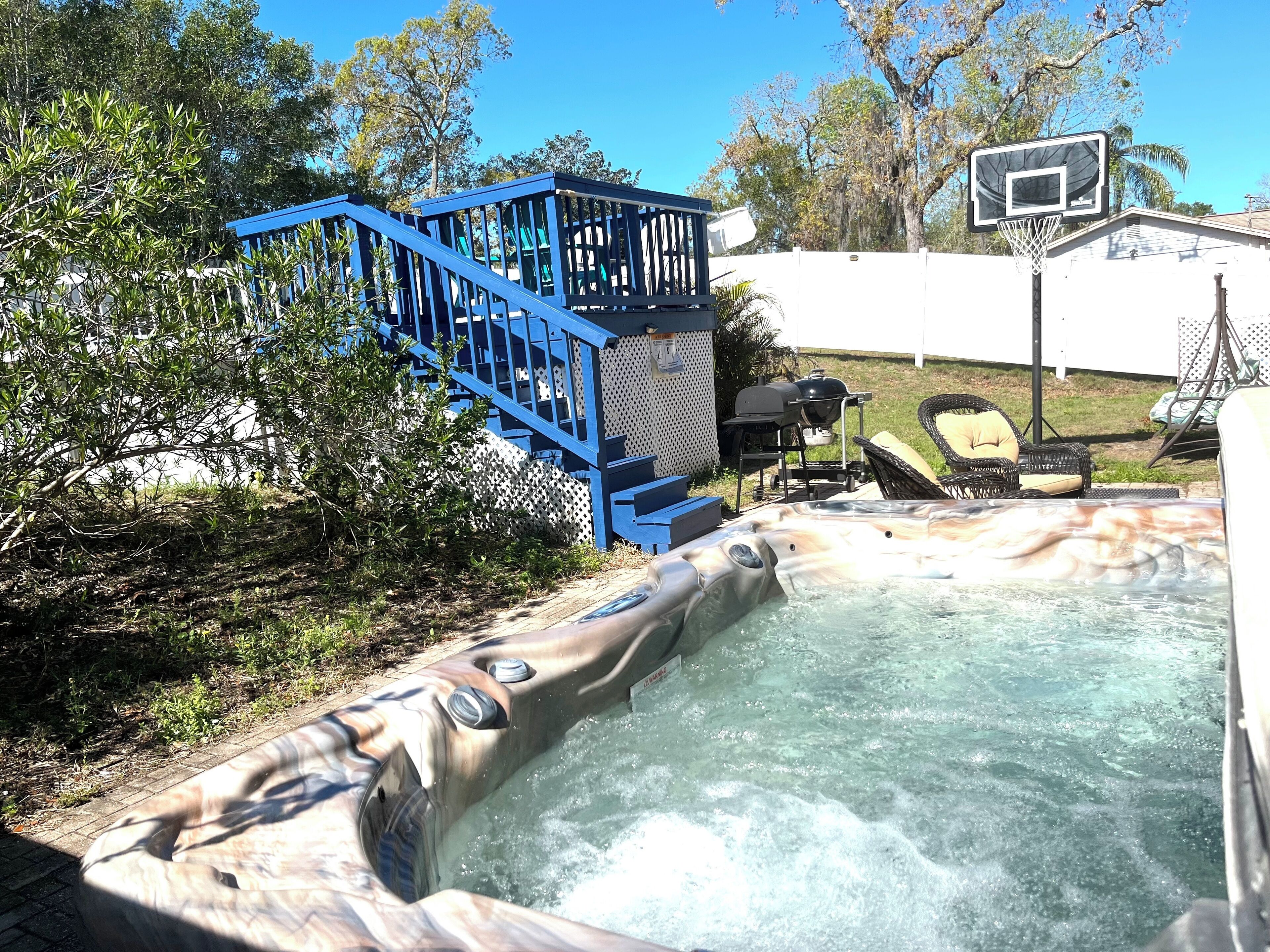 Outdoor spa tub