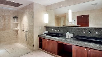 Căn hộ, 3 phòng ngủ | Phòng tắm | Khăn tắm