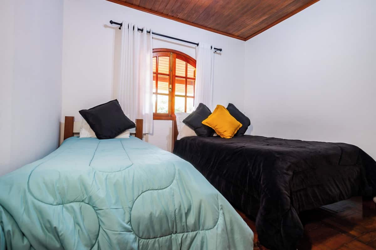 Superior Quintuple Room (1 Double bed + 3 Single Beds)