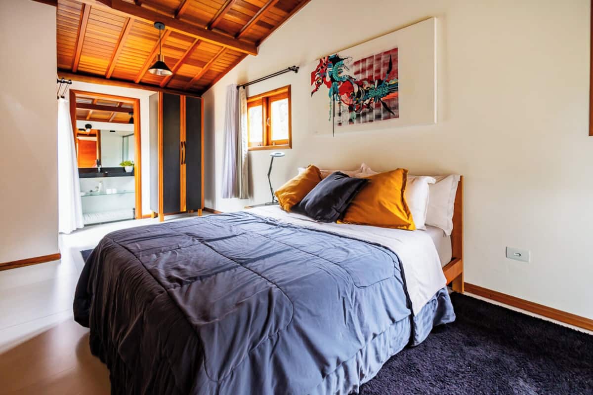 Superior Double Suite | มินิบาร์, โต๊ะทำงาน, Wi-Fi ฟรี, ผ้าปูที่นอน