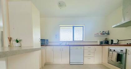 Perfect for Large group-Near Redwood Forest