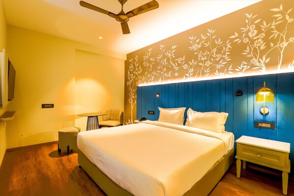 Deluxe-herbergi | Rúmföt úr egypskri bómull, rúmföt af bestu gerð, míníbar