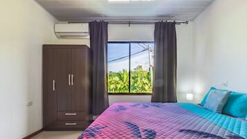 2 kamar tidur, Wi-Fi gratis, dan seprai linen