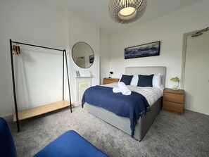 6 عدّة غرف نوم ومكواة/لوح كي وواي فاي مجانًا