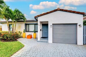 House | 3 bedrooms - The Perfect Get Away - Walk to Wilton Drive (Wilton Manors)