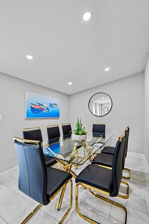 House | 3 bedrooms - The Perfect Get Away - Walk to Wilton Drive (Wilton Manors)