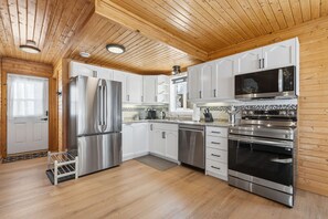 Fridge, microwave, oven, stovetop - Lakeside Retreat with Hot Tub (Windsor)