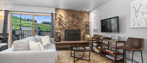 Fernseher, Stereoanlage