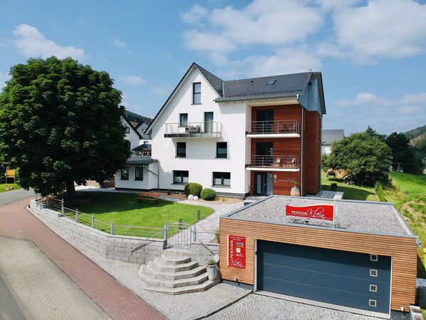 Front of property - Pension Klein (Bad Laasphe)