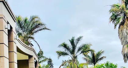 Luxury Villa on Beaconhurst Drive 5 minutes to the beach