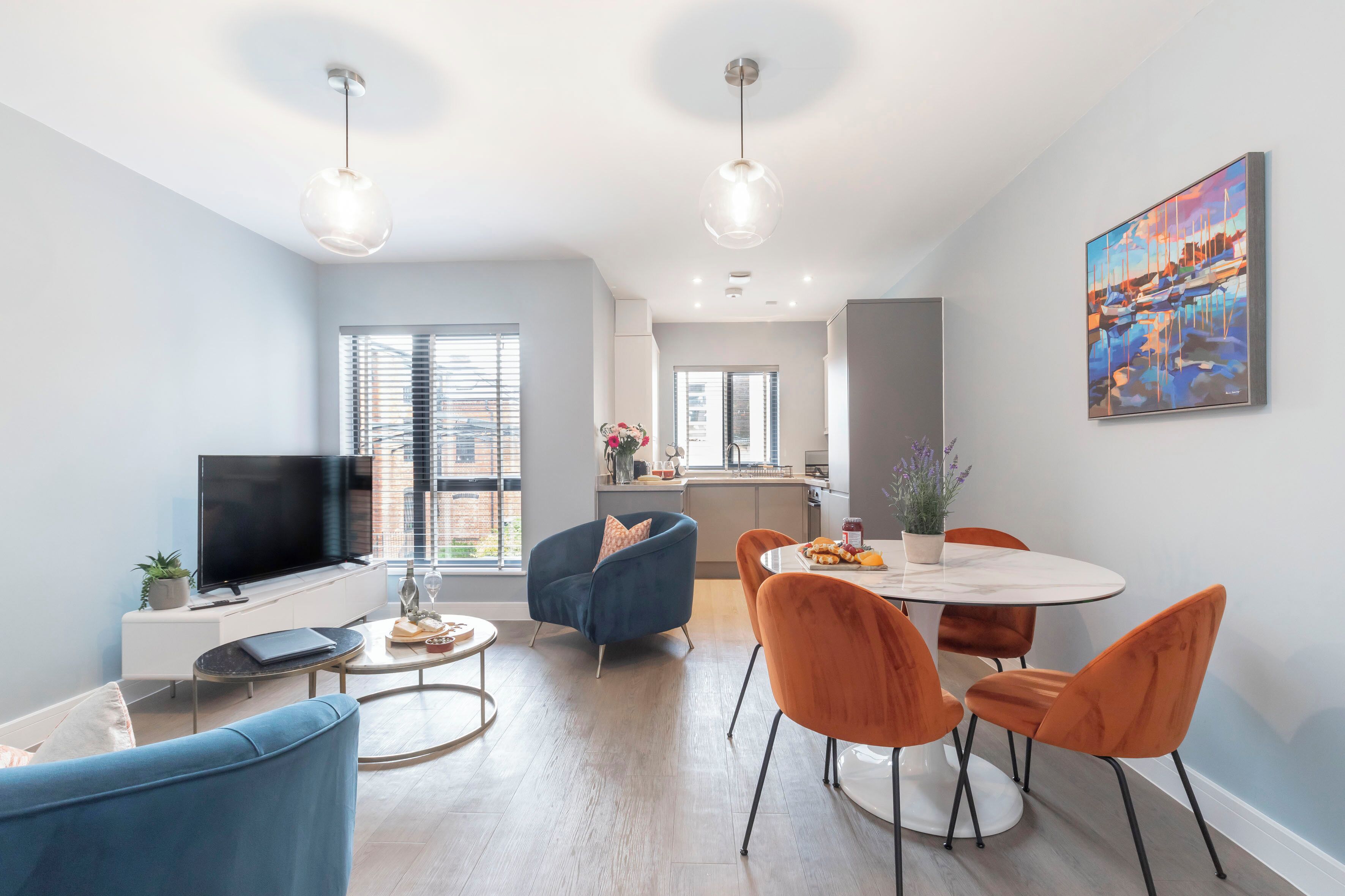 Apartment | Living area | 32-inch flat-screen TV with digital channels, TV, Netflix