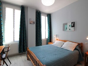 2 habitaciones, escritorio, cuna de viaje y wifi gratis 