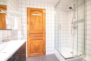 Shower - Pommier Gite (Dieffenthal)