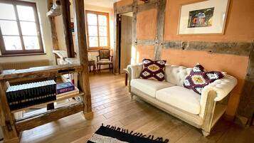 Fernseher, Stereoanlage