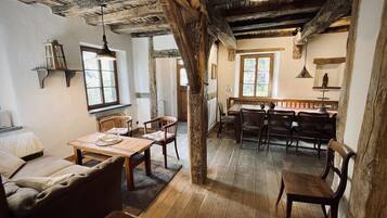 Fernseher, Stereoanlage