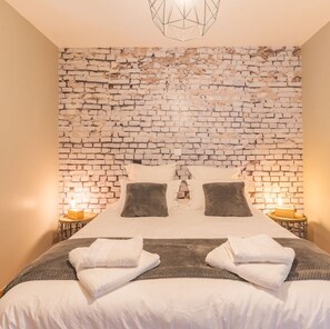 8 Schlafzimmer, Bügeleisen/Bügelbrett, Reisekinderbett, kostenloses WLAN