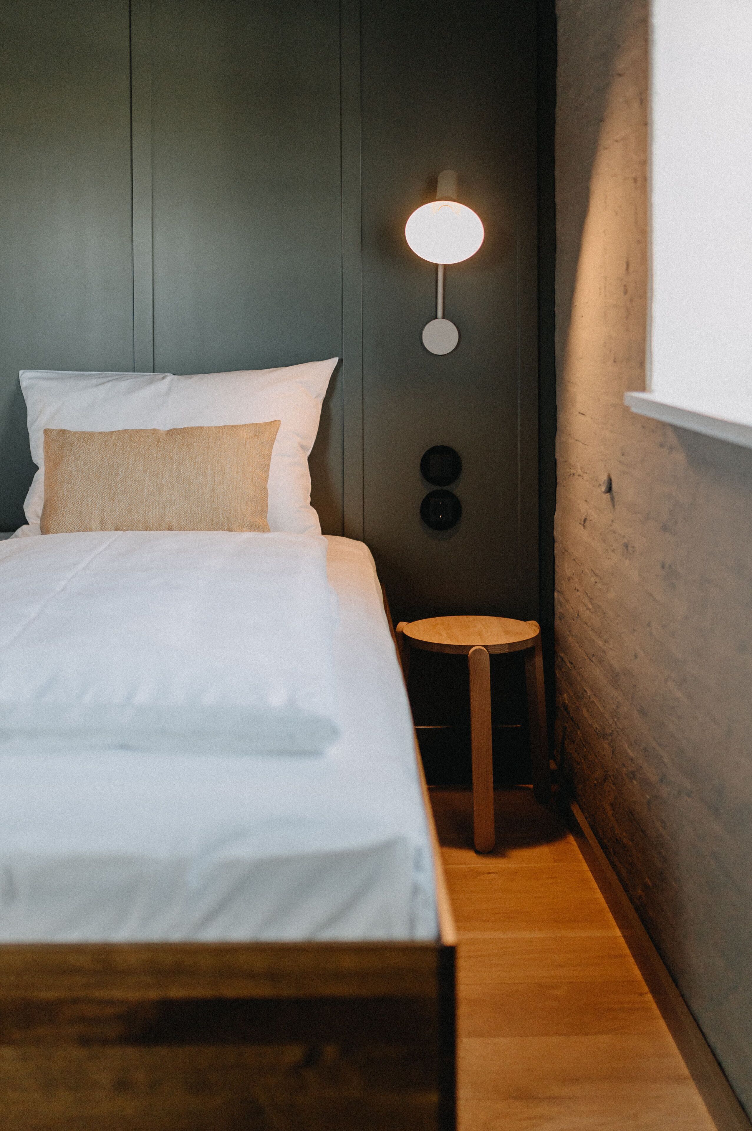 Coffres-forts dans les chambres, Wi-Fi gratuit, draps fournis