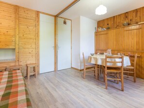 Dining - Functional studio at the foot of the slopes with south-facing terrace (La Plagne Montchavin Les Coches)