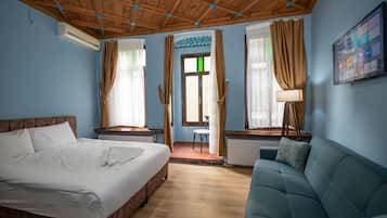 Deluxe Room | Premium bedding, iron/ironing board, free WiFi, bed sheets