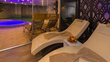 Whirlpool, Dampfbad, Massageanwendungen