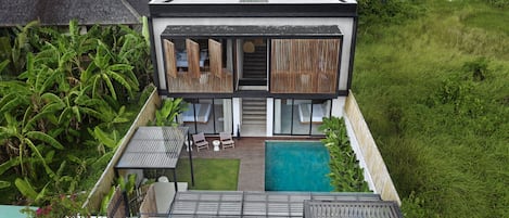 ด้านหน้าที่พัก