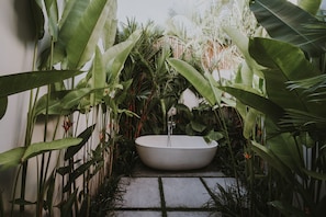 Luxury Villa | Bathroom