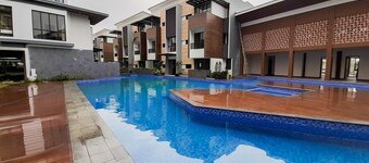 Spacious And Homey 2Br At Asatti Apartment