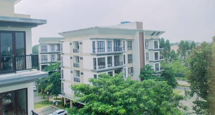 Spacious And Homey 2Br At Asatti Apartment