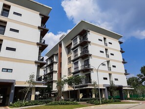 Exterior - Spacious And Homey 2Br At Asatti Apartment (Pagedangan)