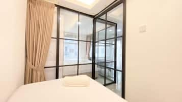 Apartment, 2 Bedrooms | Individually decorated, individually furnished, bed sheets