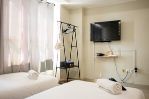 Apartment, 2 Bedrooms | Individually decorated, individually furnished