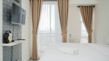 Individually decorated, individually furnished, bed sheets