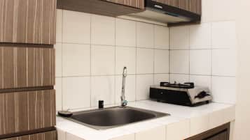 Apartment, 2 Bedrooms | Private kitchen