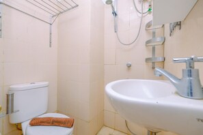 อพาร์ทเมนท์ | ห้องน้ำ | ฝักบัว, ของใช้ในห้องน้ำฟรี, ผ้าเช็ดตัว
