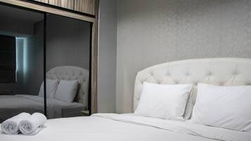 Apartemen, 2 kamar tidur | Didekorasi berbeda-beda dan dilengkapi dengan perabotan berbeda-beda
