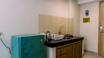 Apartment, 1 Bedroom | Dapur peribadi | Peti sejuk, alat memasak/pinggan mangkuk/perkakas dapur