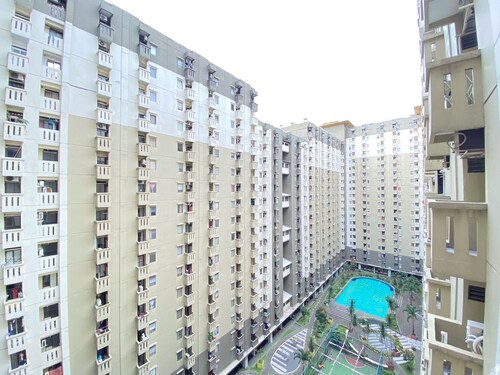 Spacious Studio Furnished Apartment At Gateway Ahmad Yani Cicadas Bandung