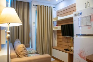 Apartment, 1 Schlafzimmer | Wohnbereich | Fernseher