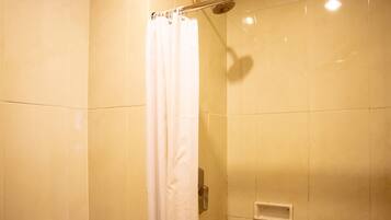 Apartment, 1 Bedroom | Bathroom | Shower, free toiletries, towels