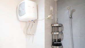 Apartment, 2 Bedrooms | Bathroom - Cozy Living Studio At Taman Melati Surabaya Apartment (Surabaya)