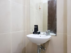 Apartment, 1 Bedroom | Bathroom