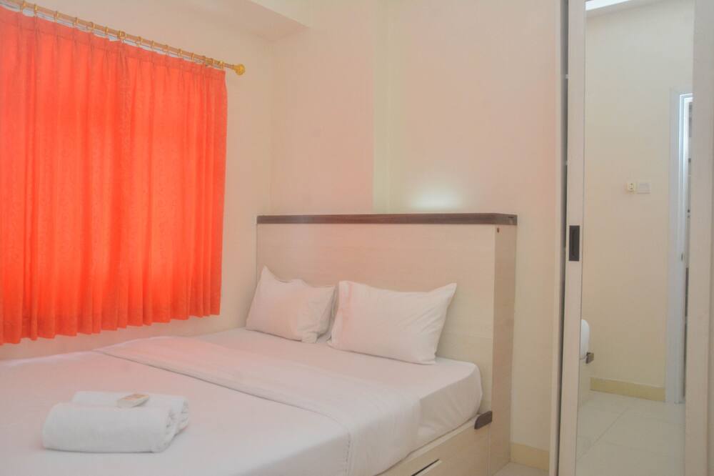 Comfy And Best Deal 2Br At Green Pramuka City Apartment