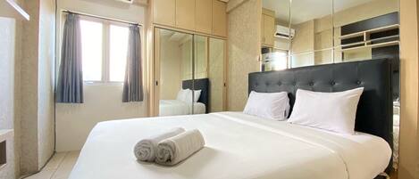 Apartment, 2 Bedrooms | Individually decorated, individually furnished, free WiFi
