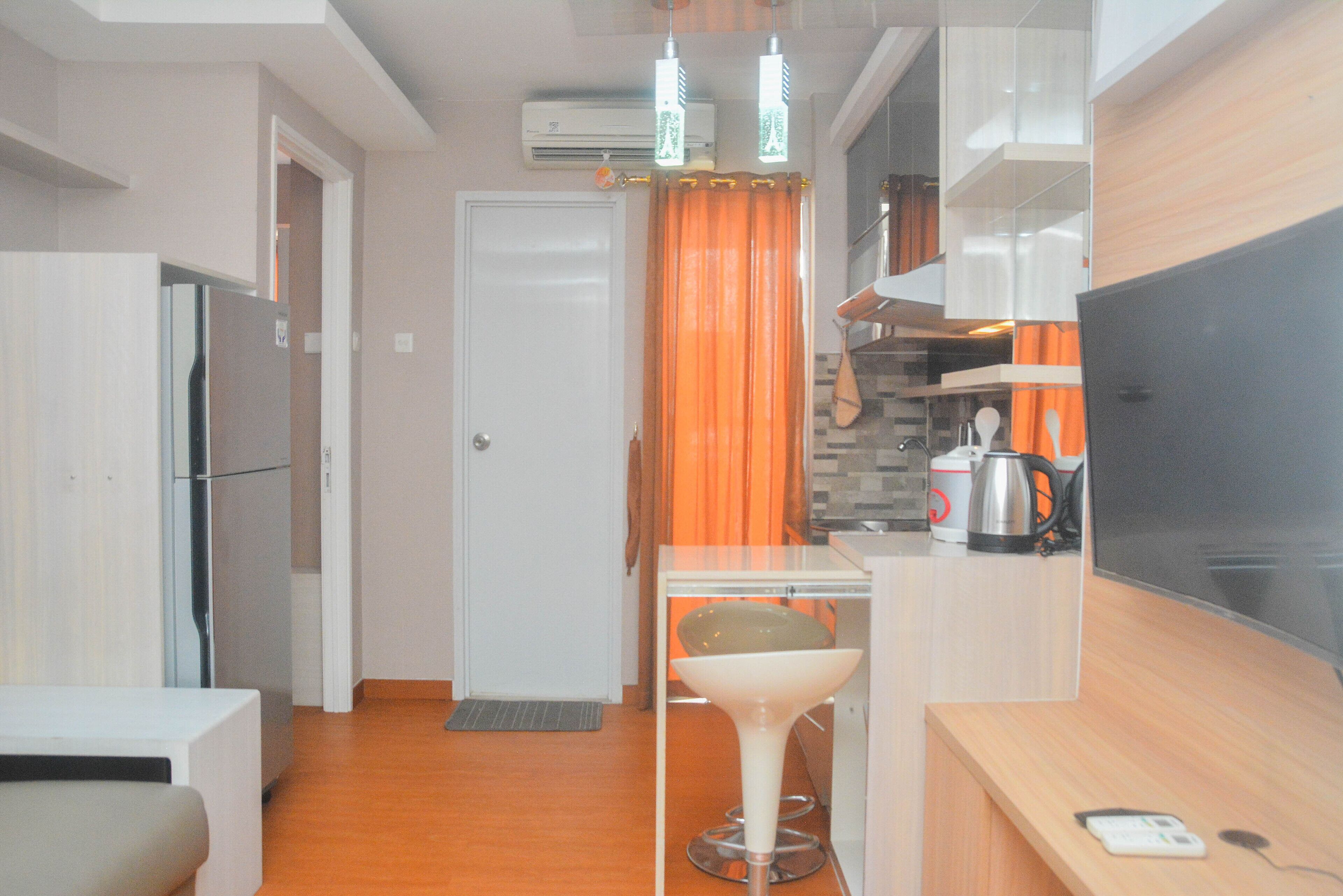 Apartment, 2 Bedrooms | Living area