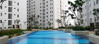 Best Deal And Nice 2Br At Bassura City Apartment