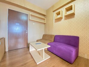 Appartement, 3 chambres | Coin séjour